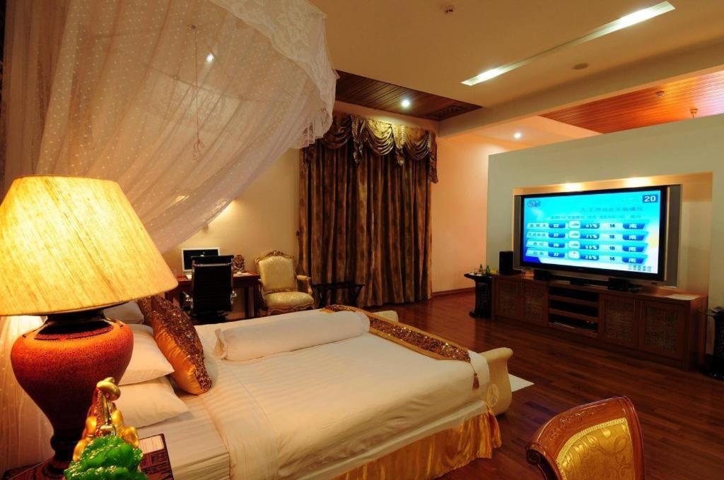 Myat Taw Win Hotel Naypyidaw Exterior foto