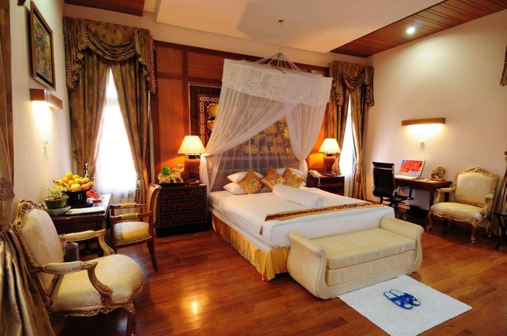 Myat Taw Win Hotel Naypyidaw Exterior foto