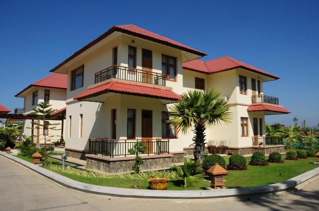 Myat Taw Win Hotel Naypyidaw Exterior foto