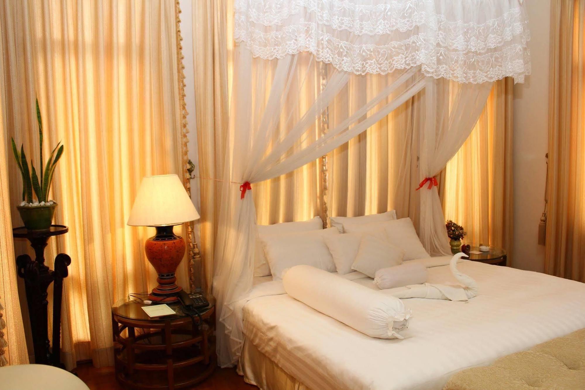 Myat Taw Win Hotel Naypyidaw Exterior foto